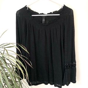🌿 International Concepts Black blouse